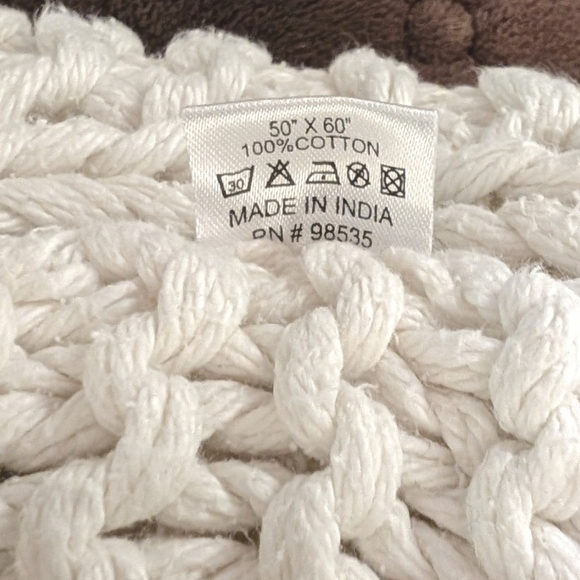 Amity Home Micah Cable Knit Throw – Natural – 50" × 60" - Picture 5 of 6